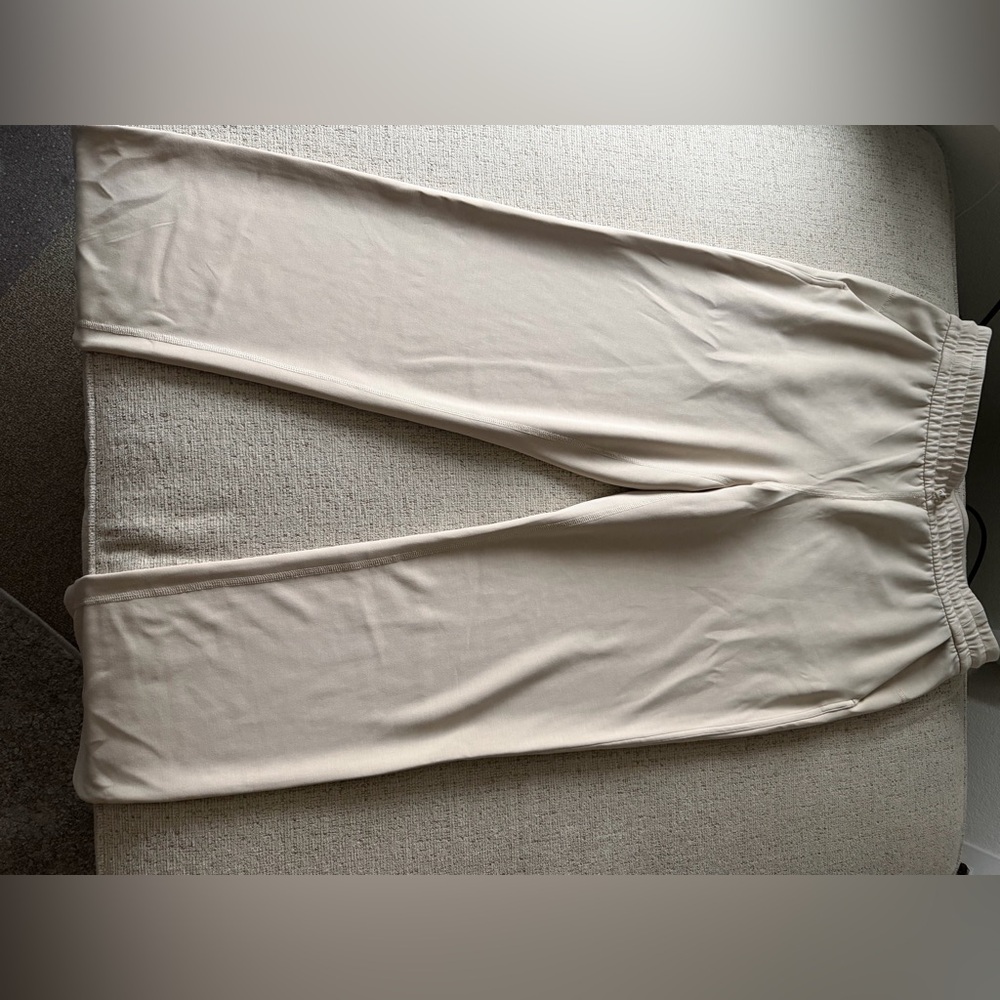 Lululemon Athletica Beige Pants